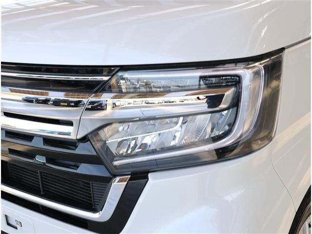 HONDA N BOX CUSTOM 2023 Image 31