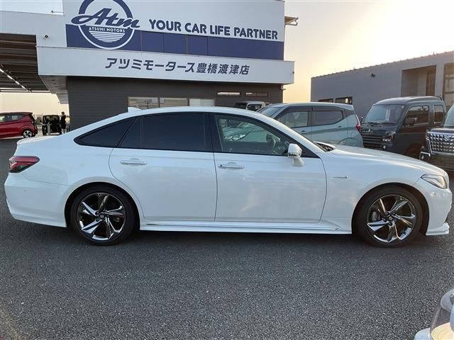 TOYOTA CROWN SEDAN HYBRID 2019 Image 31