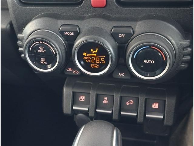 SUZUKI JIMNY NOMADE 2025 Image 31