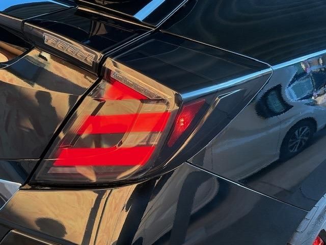 HONDA CIVIC HATCHBACK 2019 Image 31