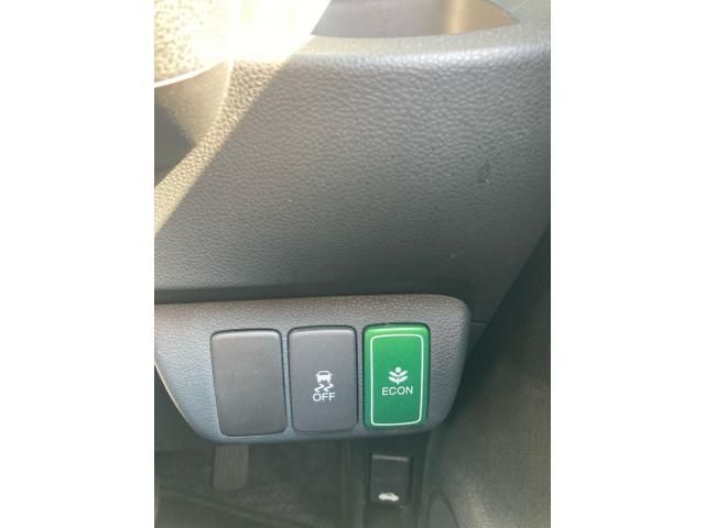 HONDA FIT SHUTTLE 2013 Image 31