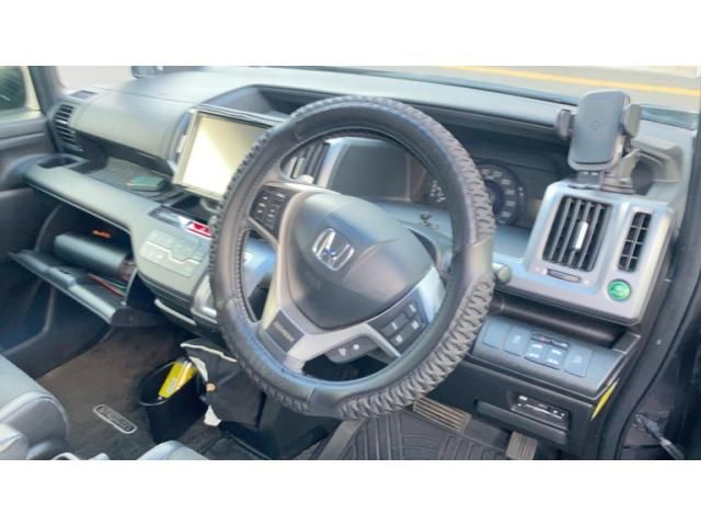 HONDA STEPWAGON SPADA 2014 Image 31