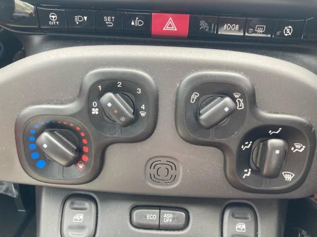 FIAT PANDA 2016 Image 31