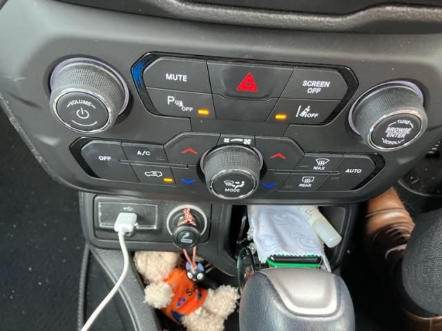 JEEP RENEGADE 2021 Image 31