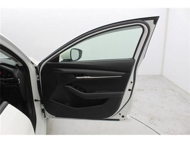 MAZDA 3 SEDAN 2019 Image 31