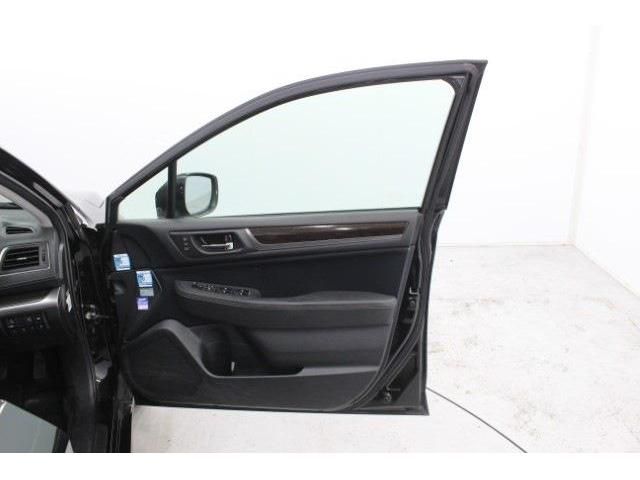 SUBARU LEGACY B4 2017 Image 31