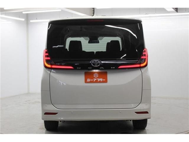 TOYOTA NOAH 4WD 2023 Image 31