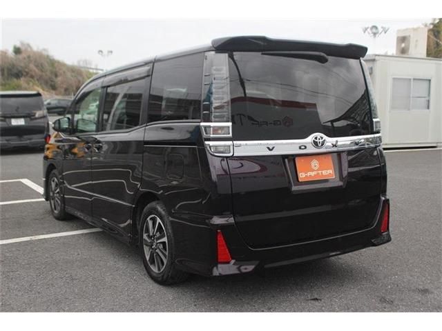 TOYOTA VOXY 2017 Image 31