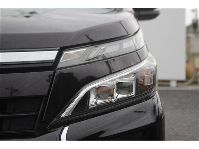 TOYOTA VOXY 2017 Image 31