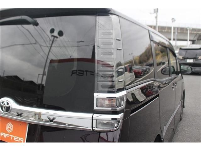 TOYOTA VOXY 2017 Image 31