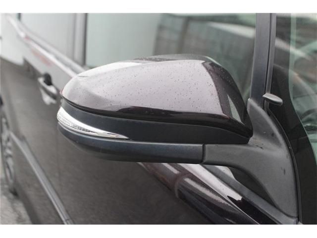 TOYOTA VOXY 2017 Image 31