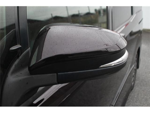 TOYOTA VOXY 2017 Image 31