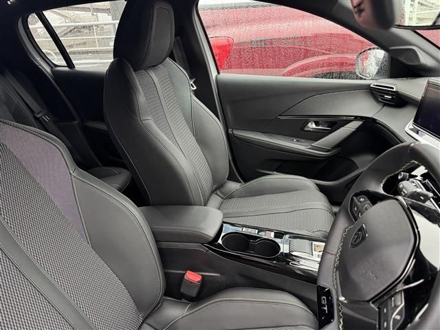 PEUGEOT 208 2025 Image 31