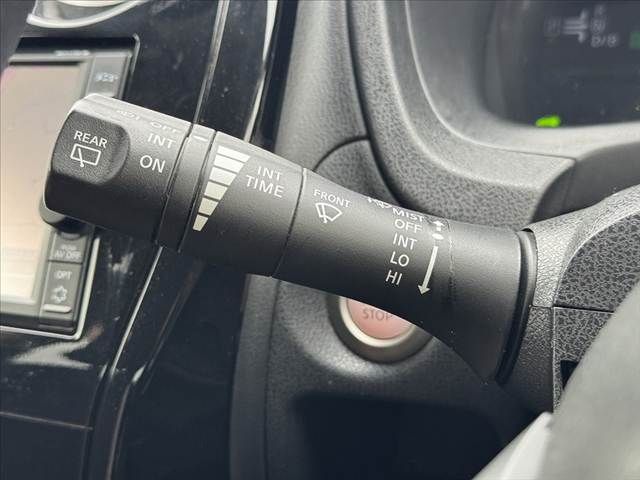 NISSAN NOTE 2017 Image 31