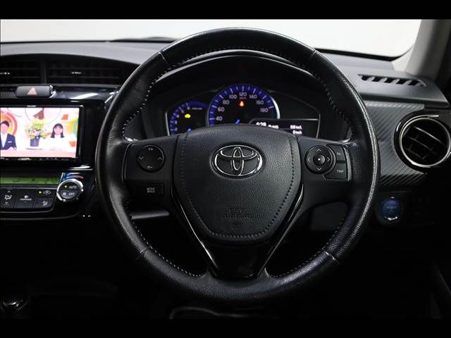 TOYOTA COROLLA FIELDER HYBR 2013 Image 31