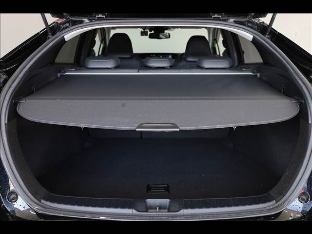 TOYOTA PRIUS 2017 Image 31