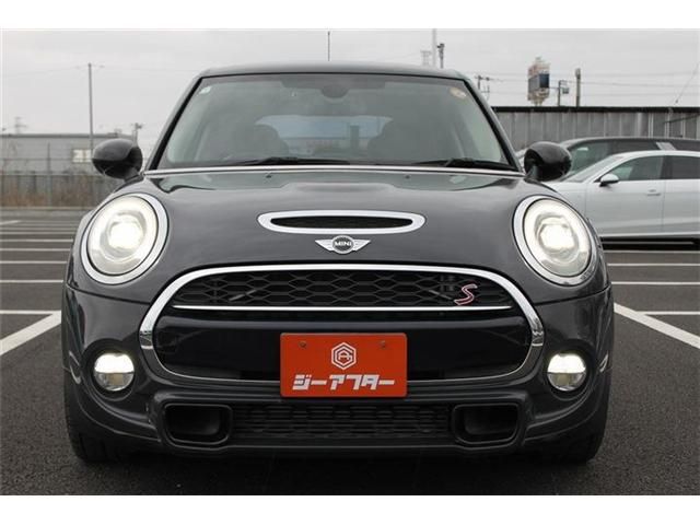 BMW MINI COOPER SD 5 2018 Image 31