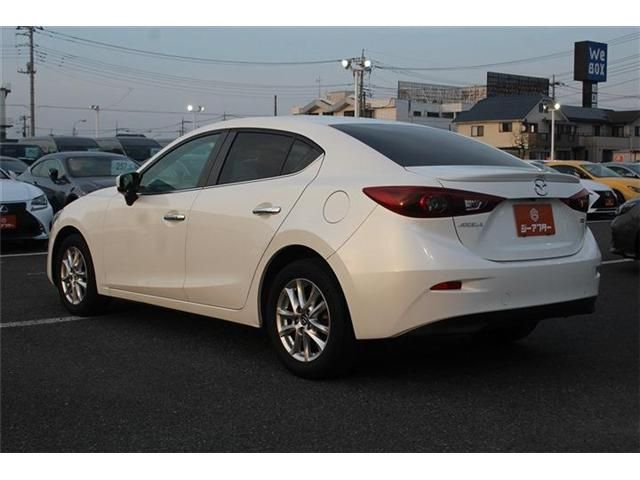 MAZDA AXELA SEDAN 2017 Image 31