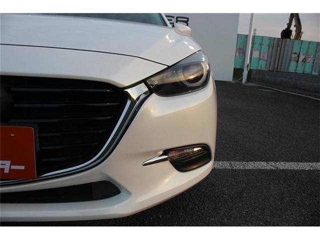 MAZDA AXELA SEDAN 2017 Image 31