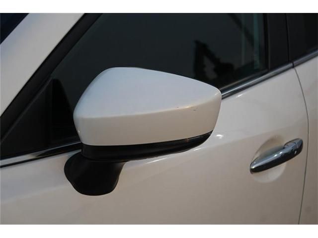 MAZDA AXELA SEDAN 2017 Image 31