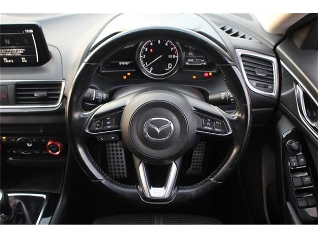 MAZDA AXELA SEDAN 2017 Image 31