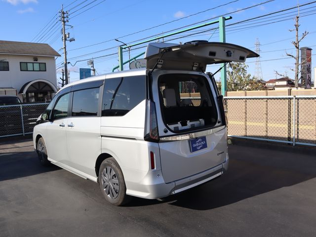 NISSAN SERENA  WG 2024 Image 31