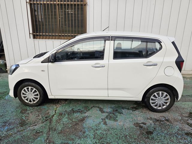 DAIHATSU MIRA E:S 2018 Image 31