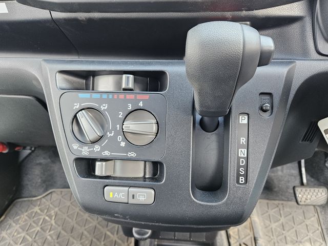 DAIHATSU MIRA E:S 2018 Image 31