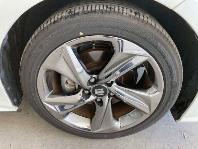 TOYOTA CROWN SEDAN HYBRID 2020 Image 31