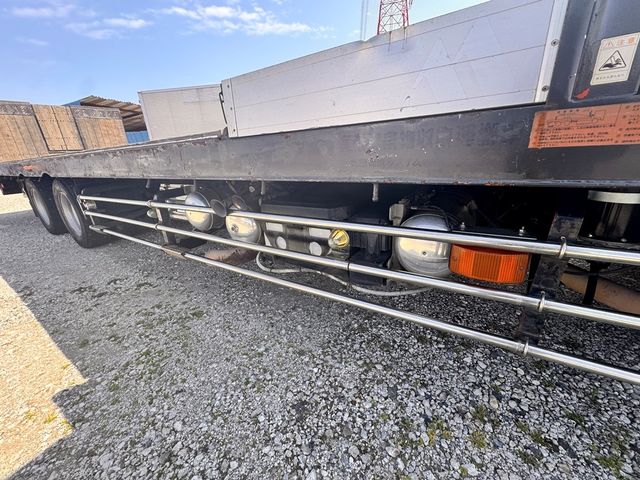 HINO PROFIA 2005 Image 31