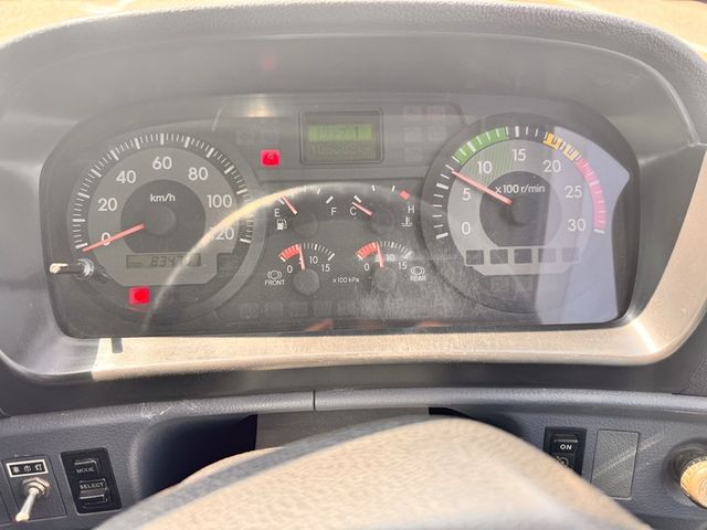 HINO PROFIA 2005 Image 31