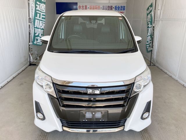 TOYOTA NOAH 2017 Image 31