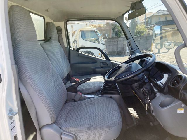 TOYOTA DYNA 2019 Image 31