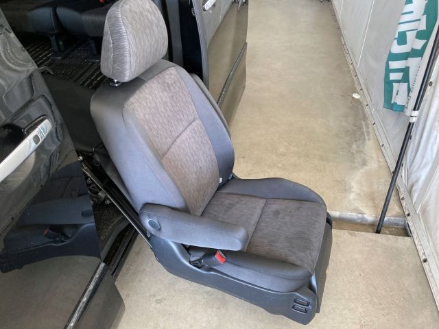 TOYOTA ALPHARD HYBRID 4WD 2013 Image 31