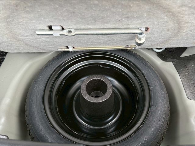 SUZUKI SWIFT 2012 Image 31