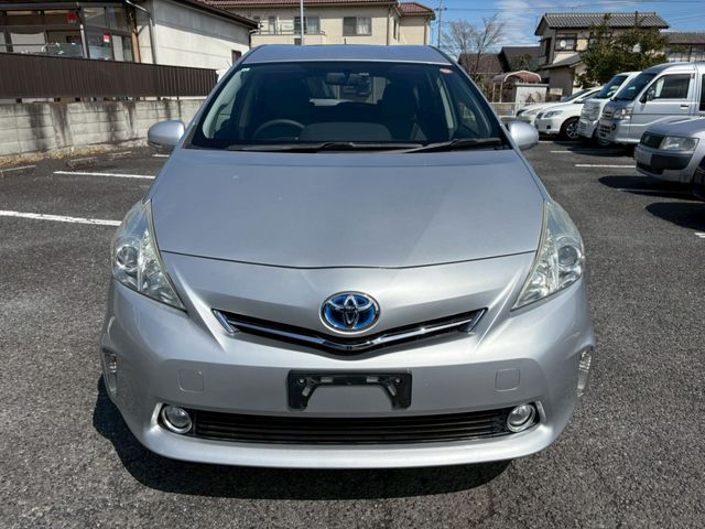 TOYOTA PRIUS ALPHA 2011 Image 31