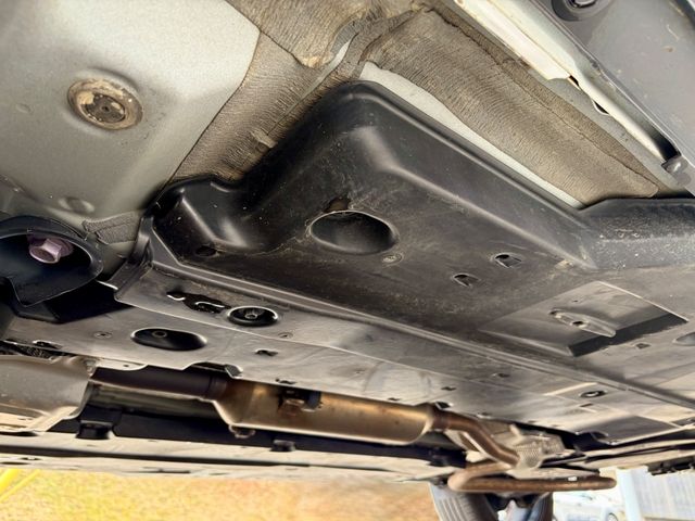 TOYOTA YARIS CROSS HYBRID 2023 Image 31