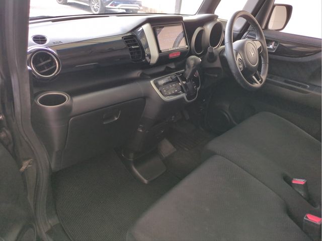 HONDA N BOX CUSTOM 2013 Image 31