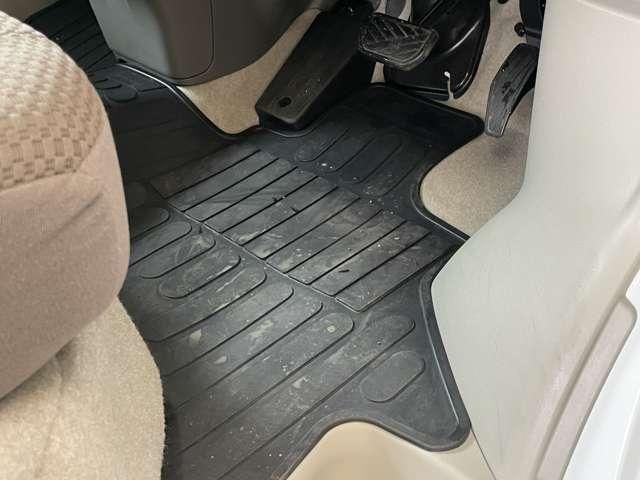 NISSAN CLIPPER VAN 2024 Image 31