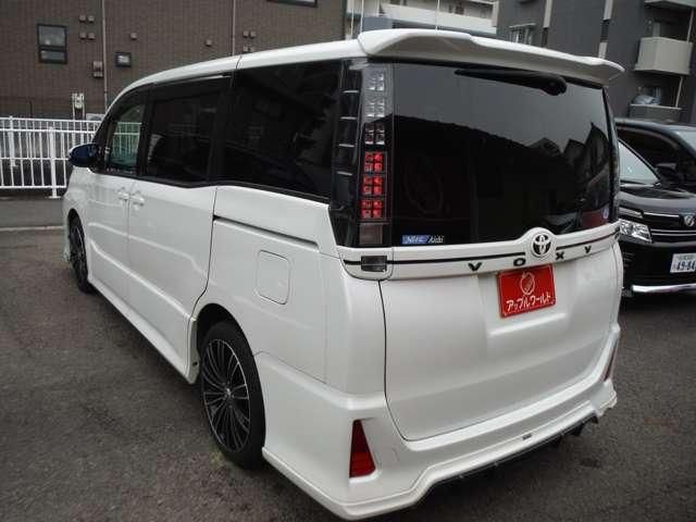 TOYOTA VOXY 2015 Image 31