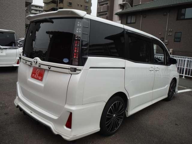 TOYOTA VOXY 2015 Image 31