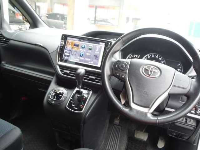 TOYOTA VOXY 2015 Image 31