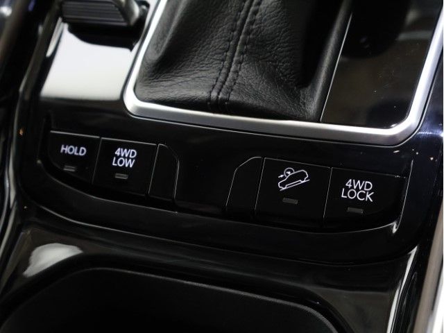 JEEP COMMANDER 2024 Image 31