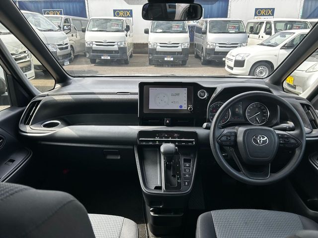 TOYOTA NOAH 2023 Image 31