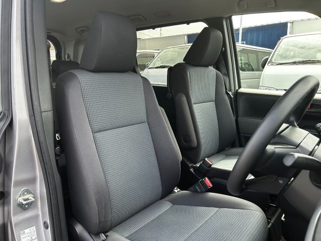 TOYOTA NOAH 2023 Image 31