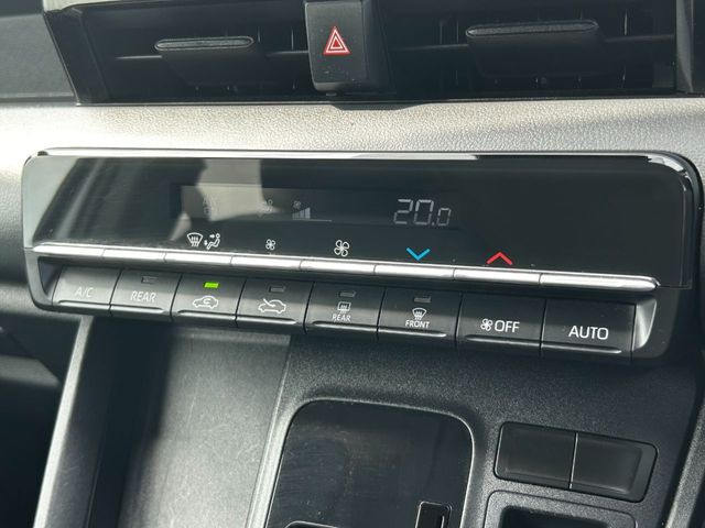 TOYOTA NOAH 2023 Image 31