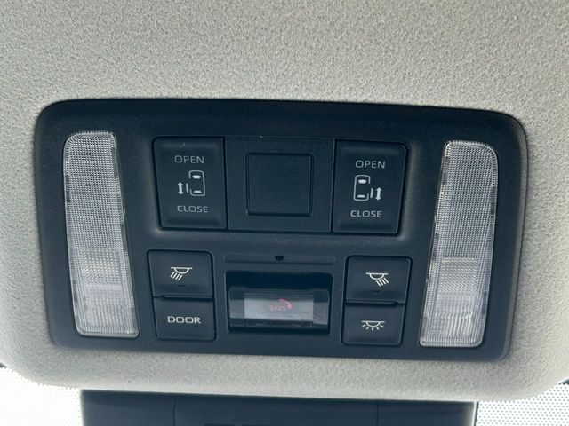 TOYOTA NOAH 2023 Image 31