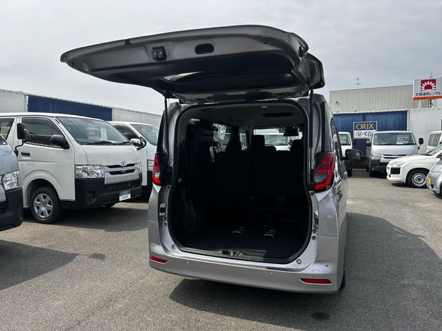 TOYOTA NOAH 2023 Image 31