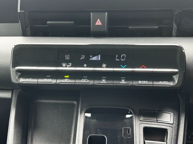 TOYOTA NOAH 2023 Image 31