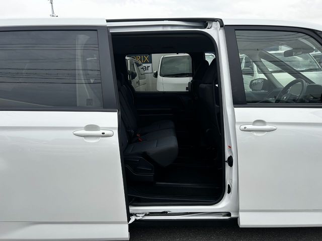 TOYOTA NOAH 2023 Image 31